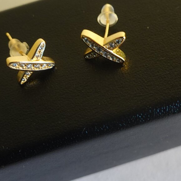 New Gold Tone Plated Brass Pave X Stud Earrings - Picture 1 of 1